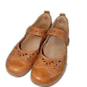 Earth Brady Womens Mary Jane 9M Brown Leather Adjustable Strap Flats Shoes
